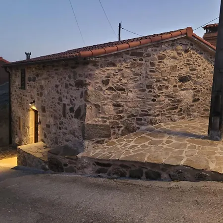 別荘 A Casa De Salvador - Retiro Rural Con Alma Gallega *